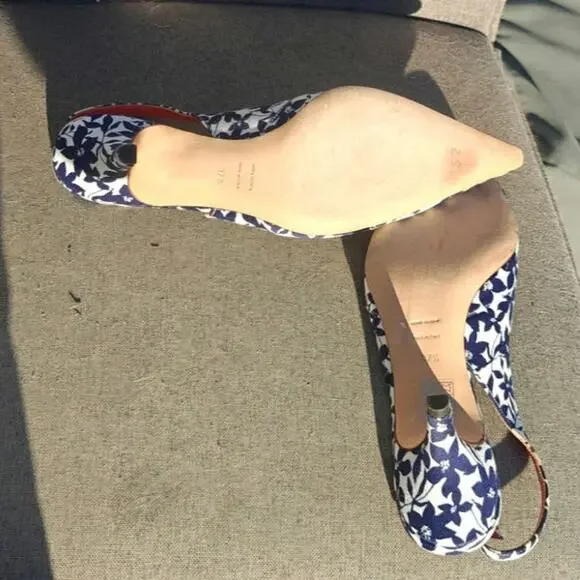 Blue Floral Kitten heel by Bettye Muller sz 37.5 - Picture 6 of 6